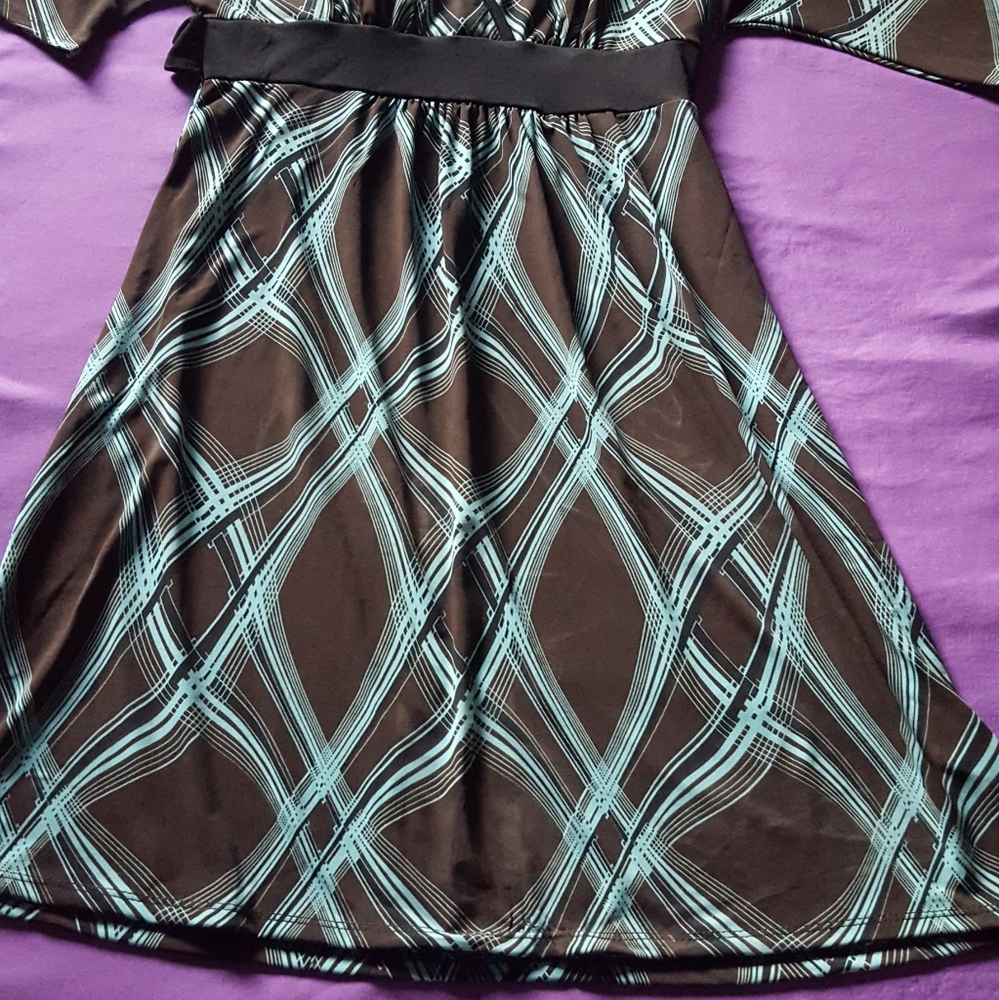 Dress - Picture 2 of 3
